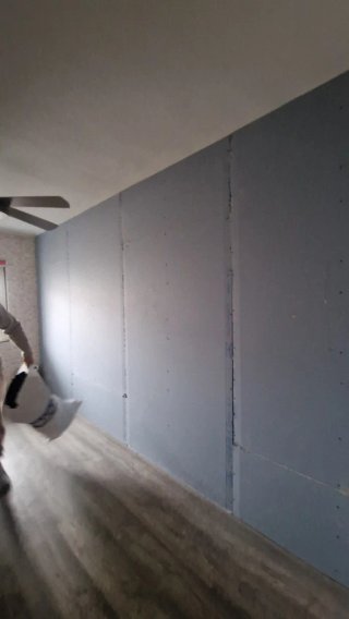 Trabajos Pladur alisado y pintura suelos