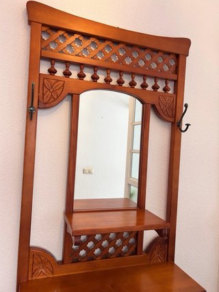 Mueble de entrada con espejo y cajón