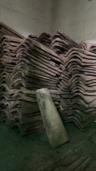 Tejas antiguas de barro