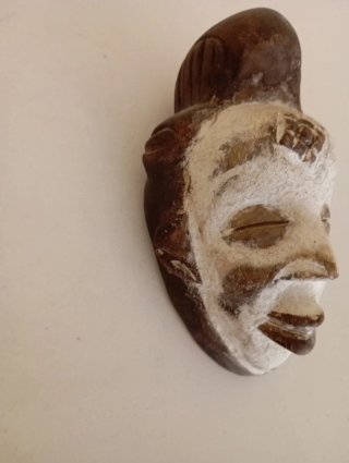 Máscara Punu de Gabón