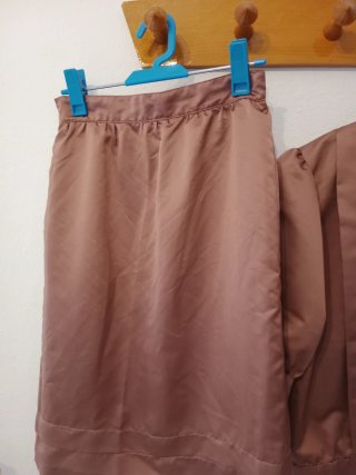 Conjunto falda y blusa hecho a mano cintura36