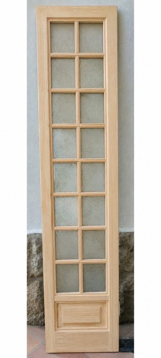 Puertas antiguas de madera y cristales