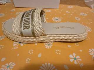 Sandalias Dior talla 41. Usadas solo una vez.
