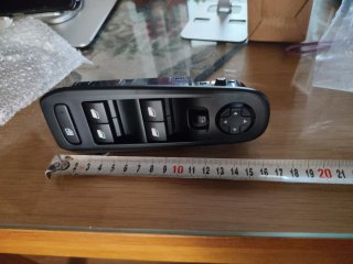 Elevalunas eléctrico nuevo para Peugeot 408. 308S,