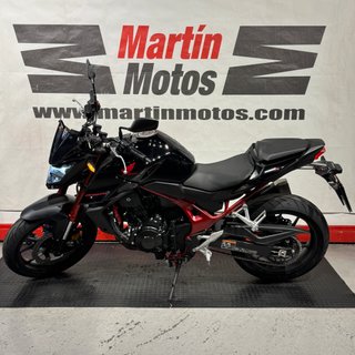 HONDA CB 750 HORNET