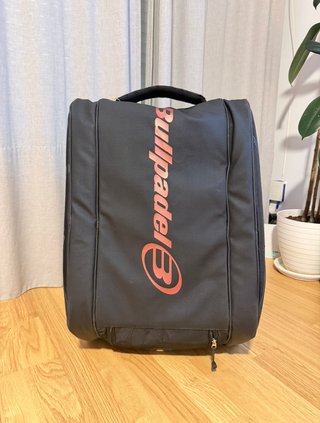 Paletero Bullpadel Vertex 04 Negro Juan Tello 2024