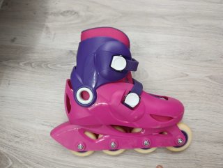 Patines fucsia niña talla 30-32