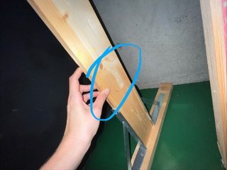 Telaio regolabile per lavori di tufting/creazione di tappeti