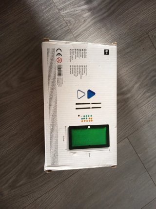 Mini mesa billar perfecto estado, caja defectuosa.