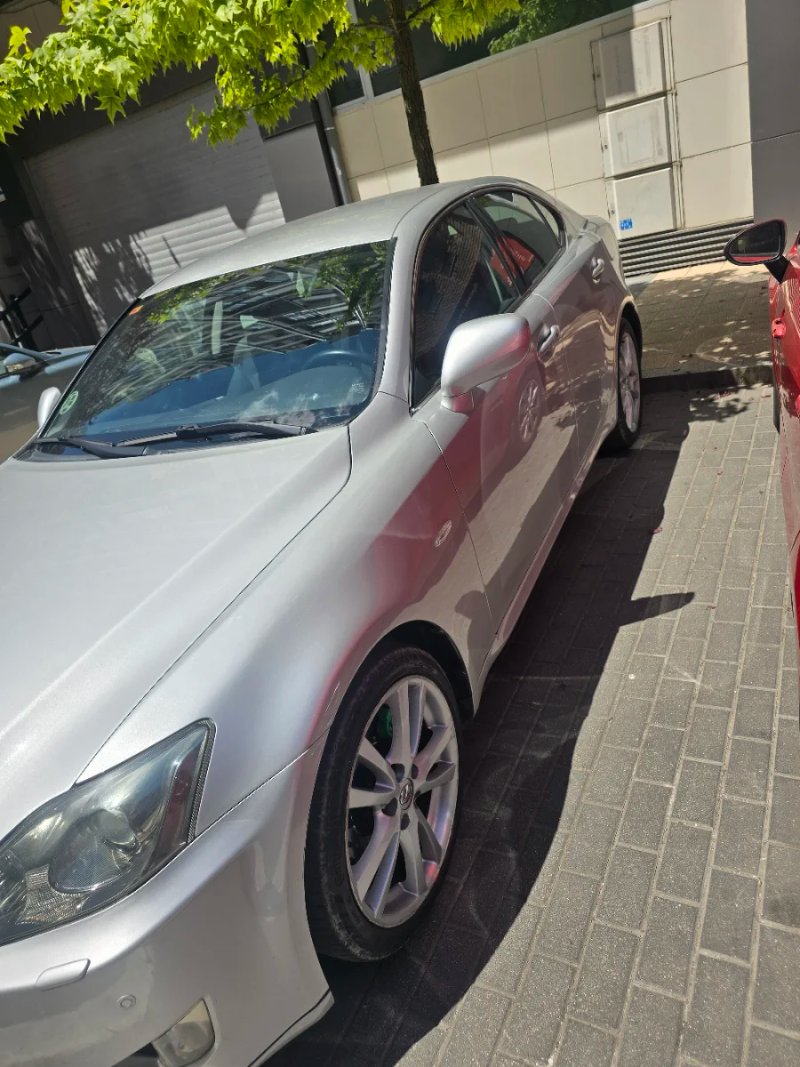 Lexus IS 2007 - foto 1