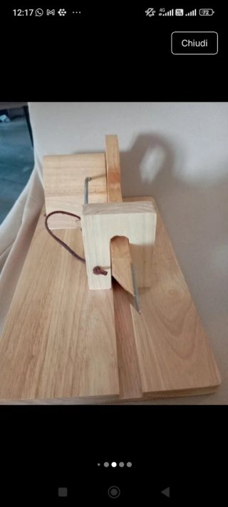 Affettatrice manuale in legno
