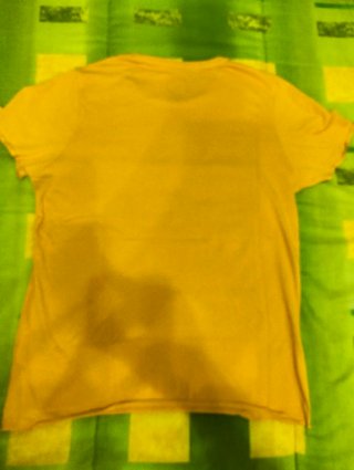 Camiseta Jack & Jones Estampada Labios Amarilla