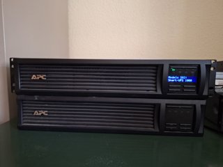 APC Smart-UPS 1000VA LCD RM2U 230V