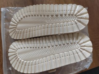 Sandalias Beige con Hebillas Ajustables