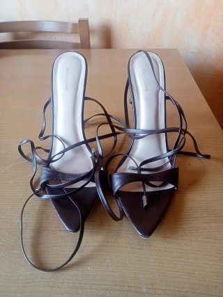 Sandalias tacón tiras finas talla 38