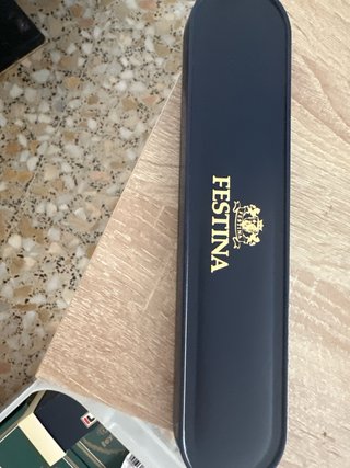 Reloj Festina Dorado y Plateado
