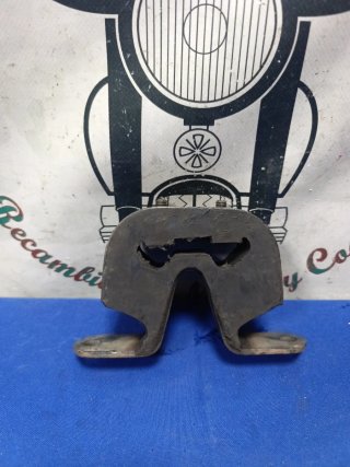 Soporte motor Simca 1200 Izquierdo