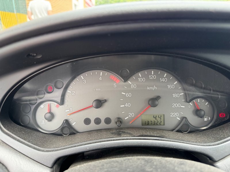 Ford Focus 2002 - foto 1