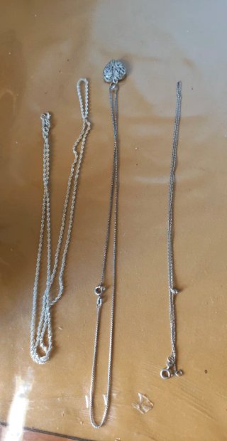 Cadena de plata fina estilo caja