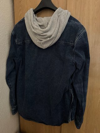 Chaqueta vaquera Pull&Bear con capucha Talla XL