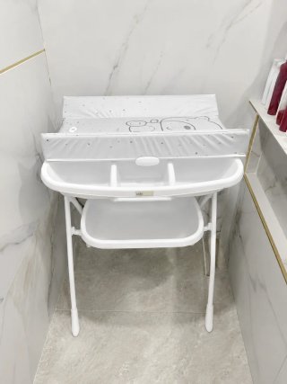 Bañera con cambiador