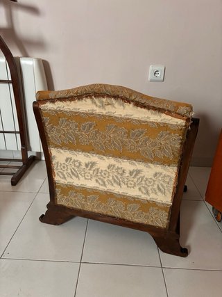 Butaca de tela y madera