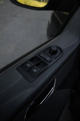 Volkswagen Multivan LIFE T5.1