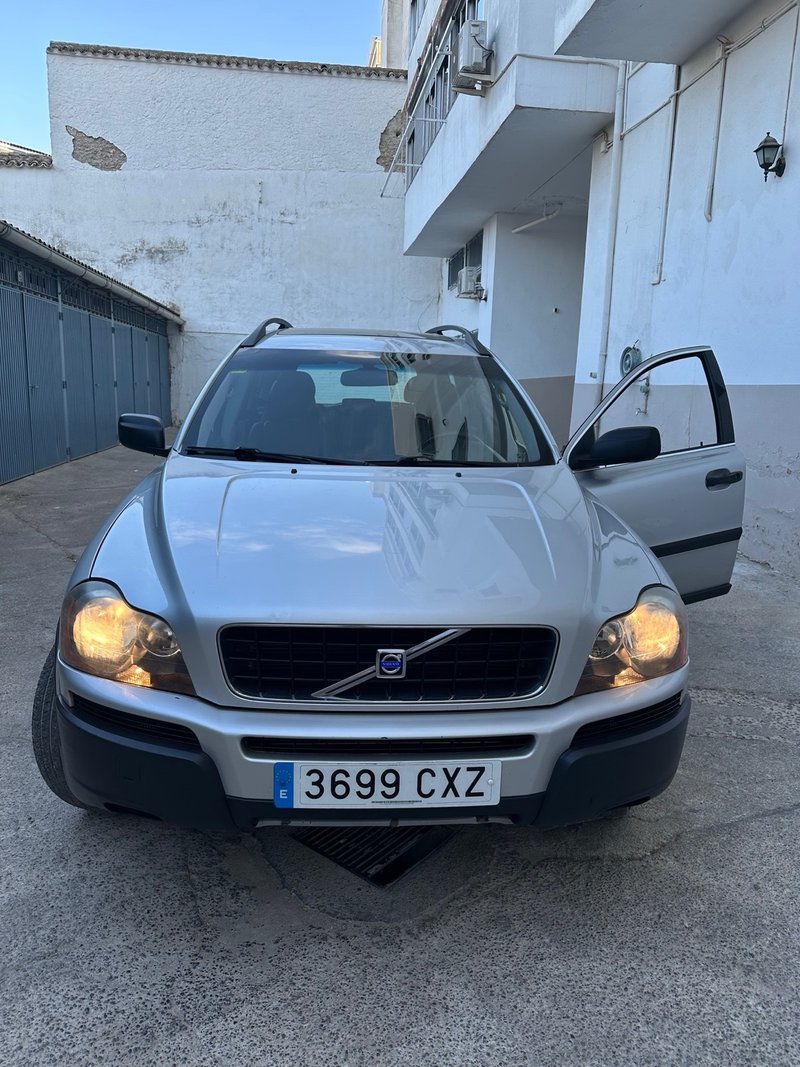 Volvo XC90 2004 - foto 1