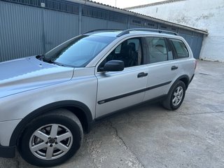 Volvo XC90 2004