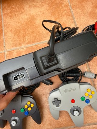 Console Nintendo 64 + 2 Controller