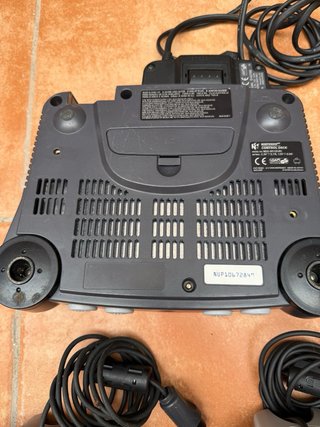 Console Nintendo 64 + 2 Controller