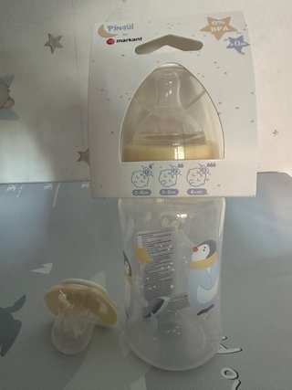Biberón Pingüi + Chupete Markant