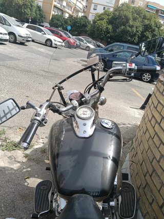 Moto Yamaha Dakar Negra/dorada
