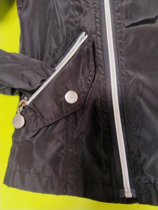 Chaqueta cazadora negra