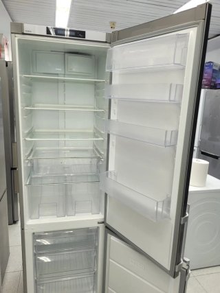 ☆NEVERA MARCA ELECTROLUX COMBI NOFROST A+☆
