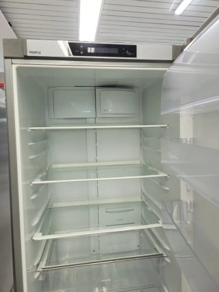 ☆NEVERA MARCA ELECTROLUX COMBI NOFROST A+☆