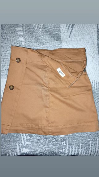 Falda corta Naëlle marrón botones leopardo XS