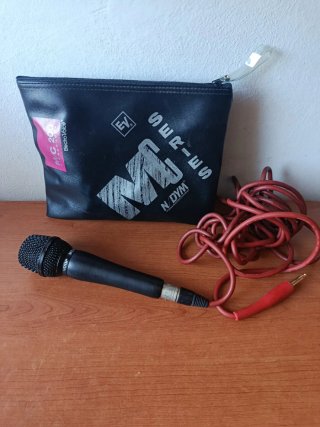 2 Microfoni Electro Voice MC200 & Shure SM58