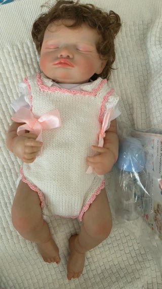 Muñeca Reborn Vinilo 42cm muy suave con ropita