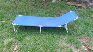 Tumbona Plegable Azul y Blanca