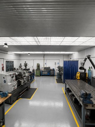 NAVE INDUSTRIAL EN TAGLOSA