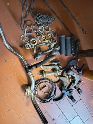 Ricambi Bici - Manubrio, Campana, Catena