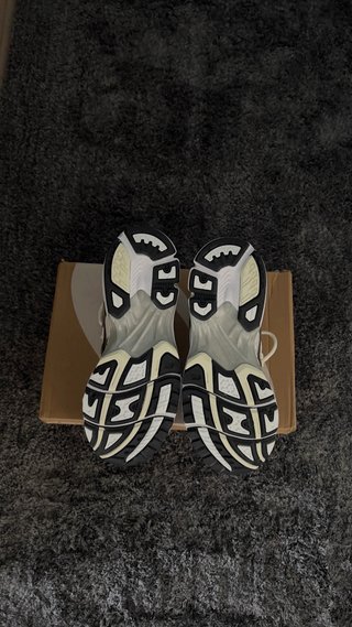 ASICS Gel Kayano 14