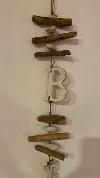 Colgador de madera y piedras BEACH