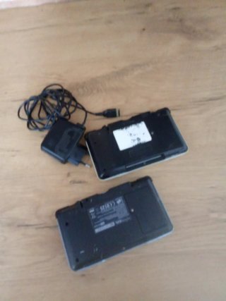 Lote 2 Nintendo DS + Cargador