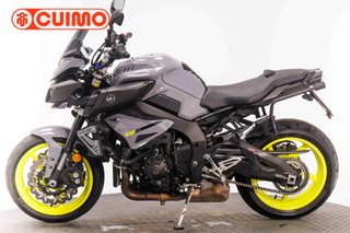 YAMAHA MT 10