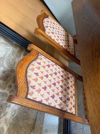 Mesa de madera con 6 sillas