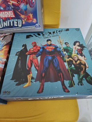 Lote Juegos: Marvel United, X-Men, Justice League