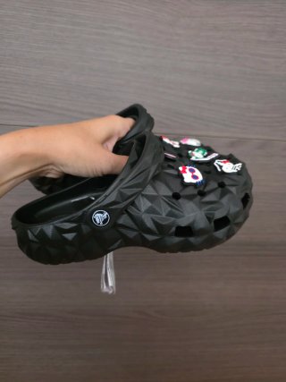 Crocs Talla 36-37 (23cm) Hello Kitty