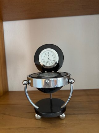 Orologio da tavolo sferico